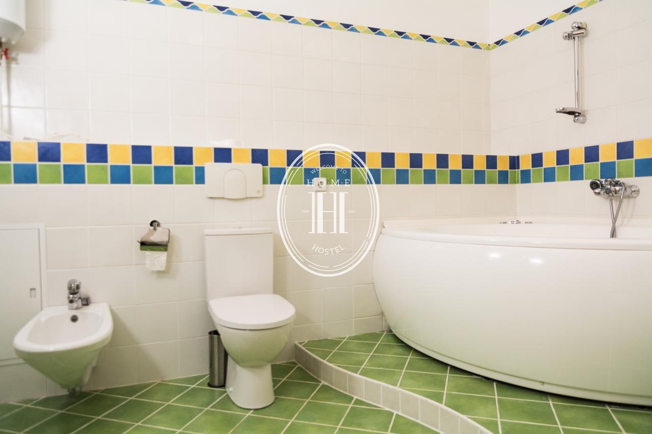 Hostel Home 키예프 외부 사진